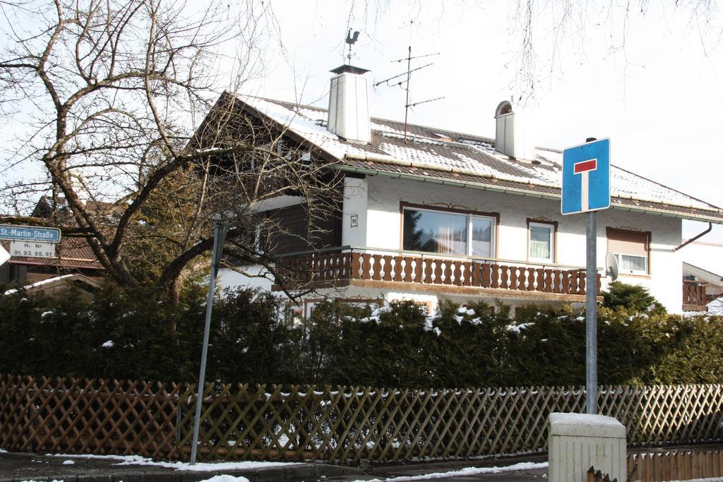 Ferienwohnungen Angelika Garmisch-Partenkirchen Zimmer foto